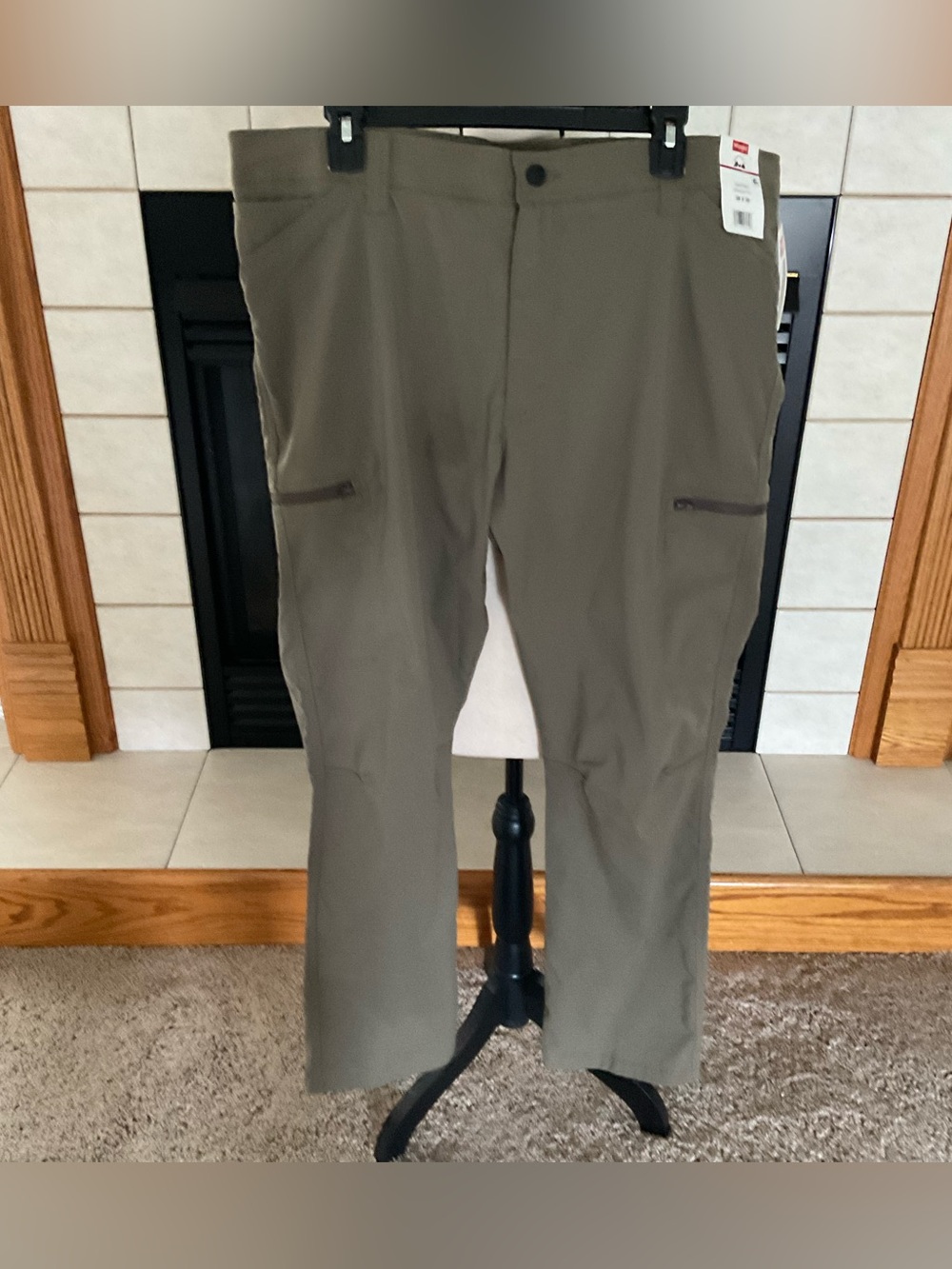 NWT Wrangler Men’s Comfort Flex Waistband Cargo Pants, Olive Green, Sz 38 x 30